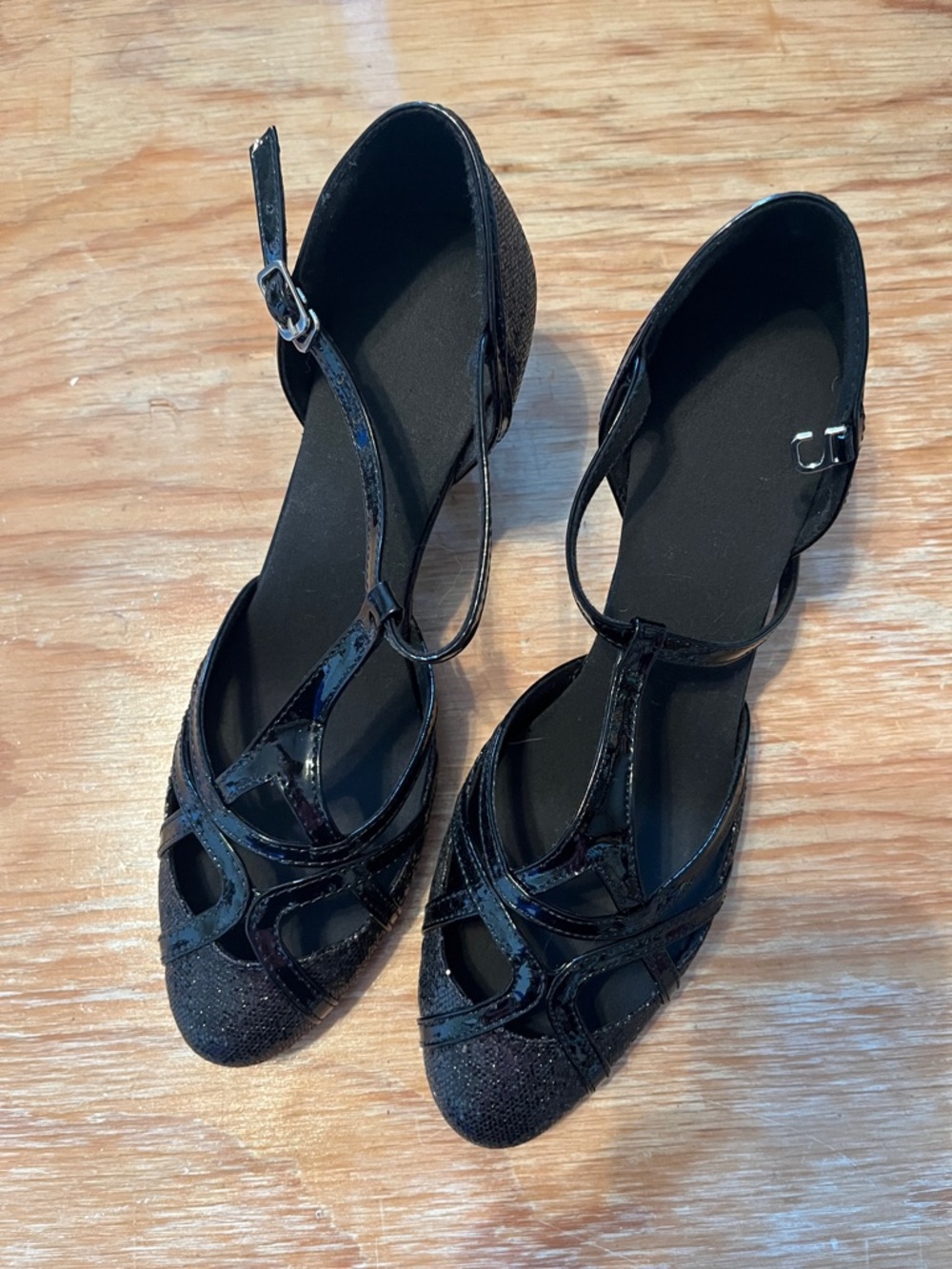 Women's Black Ankle-Strap T-Strap Dress Shoes